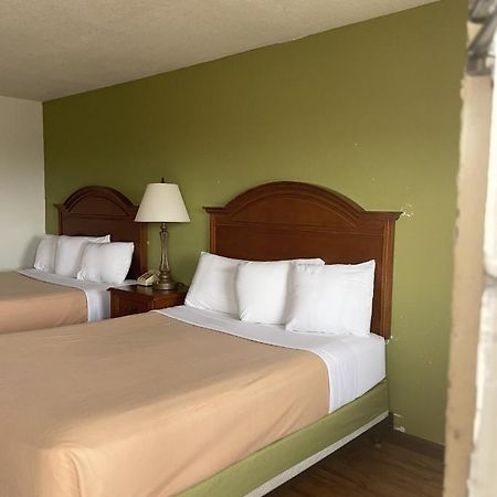 Relax Inn & Suites Mattoon Εξωτερικό φωτογραφία