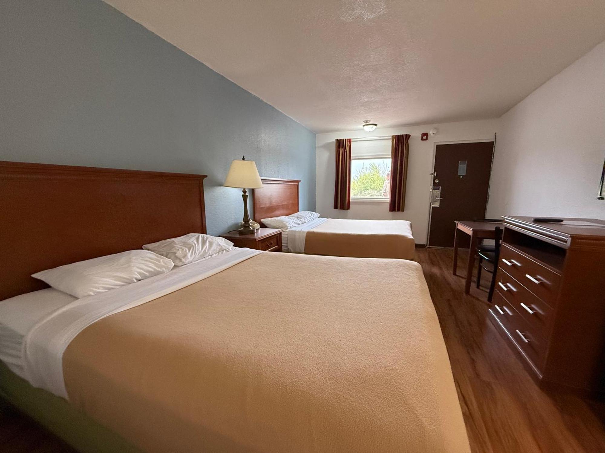 Relax Inn & Suites Mattoon Εξωτερικό φωτογραφία