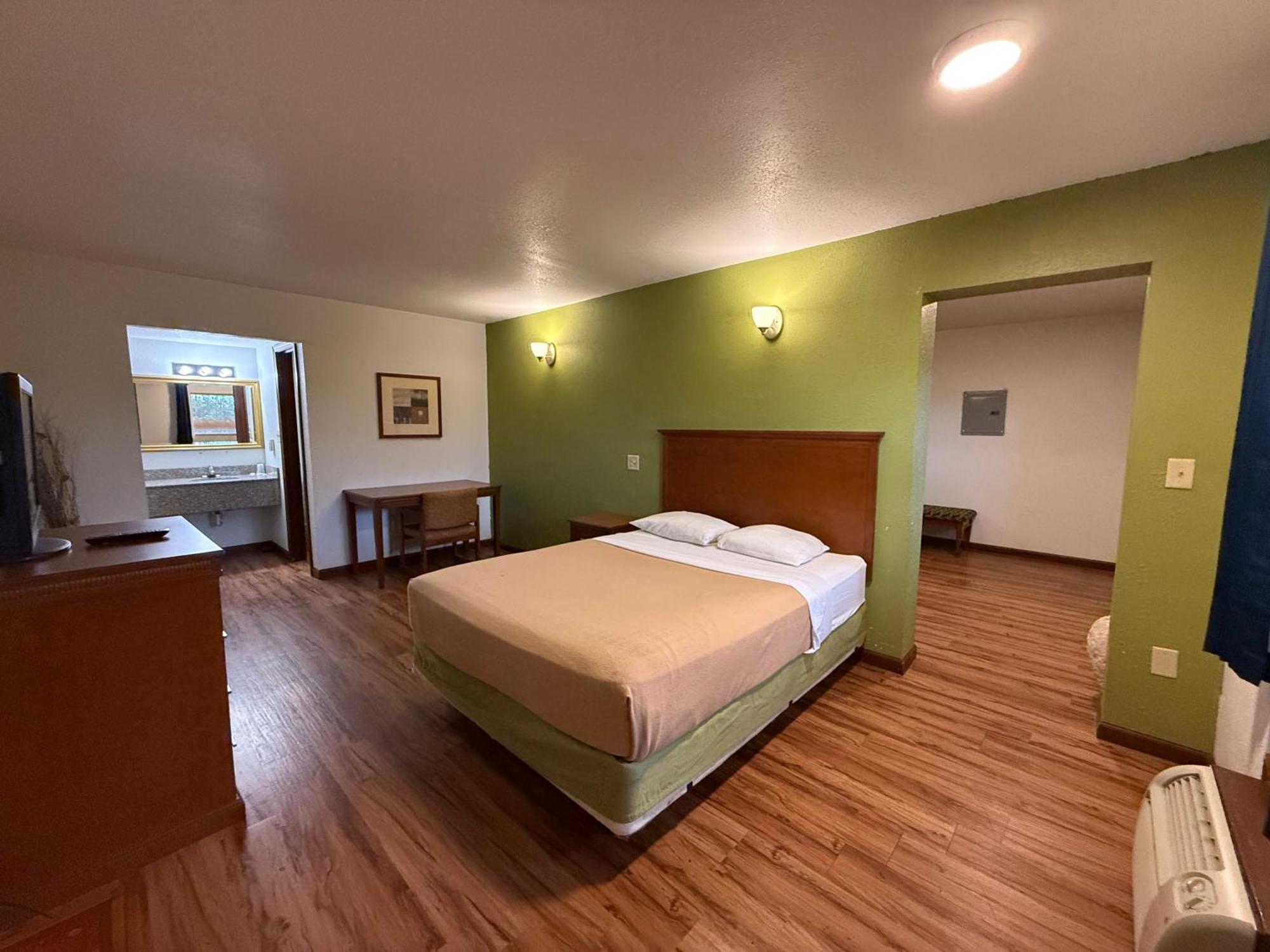 Relax Inn & Suites Mattoon Εξωτερικό φωτογραφία