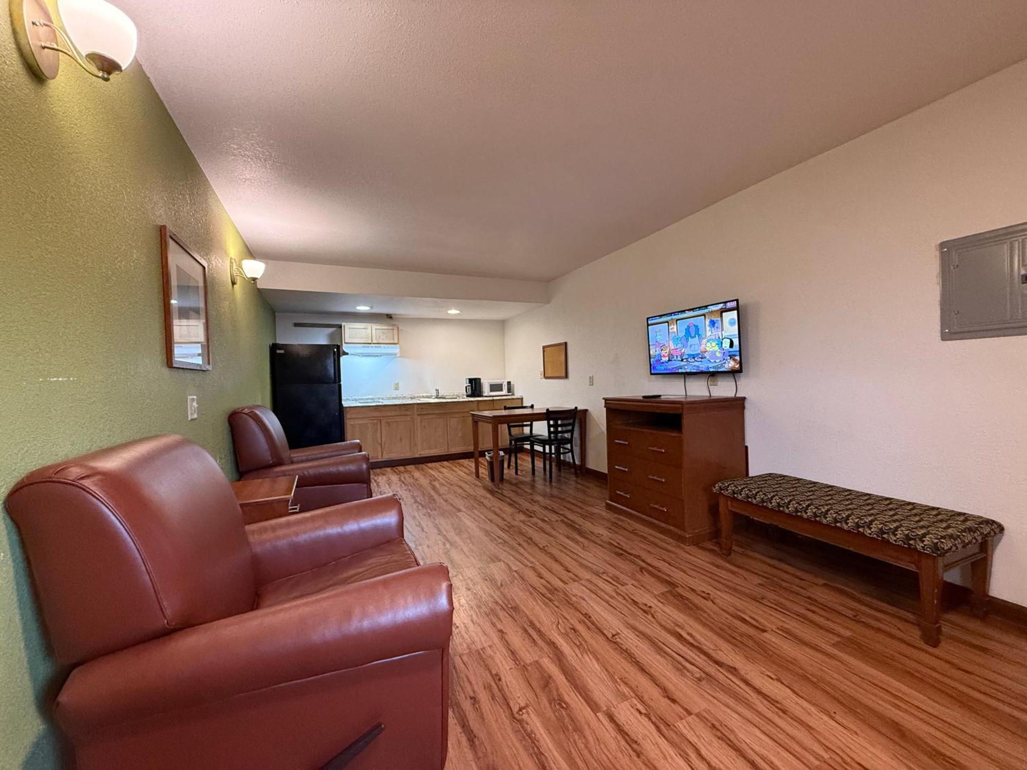 Relax Inn & Suites Mattoon Εξωτερικό φωτογραφία